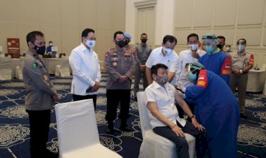 Polri Gelar Vaksinasi Covid-19 2.282 Untuk Purnawirawan Polri