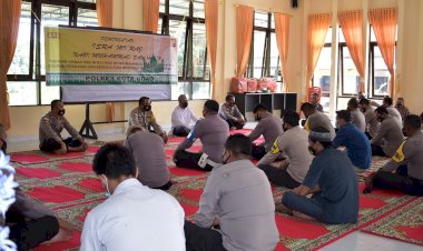 Peringati Isra’ Mi’raj 1442 H, Personel Muslim Polres Rote Ndao Gelar Pembinaan Rohani