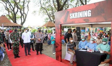 Tinjau PPKM di Madiun, Kapolri Minta Manajemen Pengendalian Covid Tercatat Dengan Baik