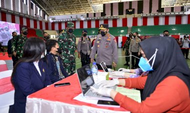 Kapolri : Momentum HUT RI jadi Upaya Percepat Vaksinasi