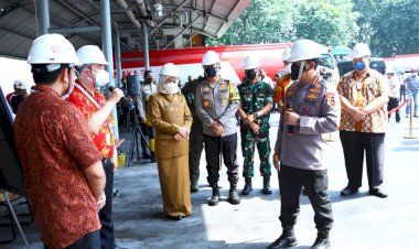 Jelang Ramadan, Kapolri Instruksikan Kapolda Cek Setiap Hari Ketersediaan Minyak Goreng di Pasar