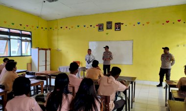Ciptakan Agen Kamtibmas di Lingkungan Sekolah, Kapolsek Rote Timur Masuk Sekolah Berikan Himbauan