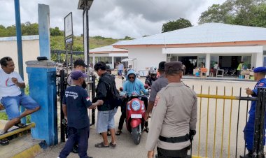 Amankan Jalannya Bongkar Muat Kapal di Pelabuhan, Polsek Pantai Baru Terjunkan Personelnya