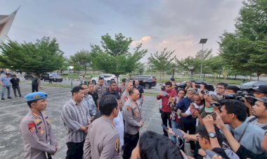 Kapolda Sumbar pastikan Anggotanya tidak ada yang Pijak Tempat Ibadah di Mesjid Raya Sumbar