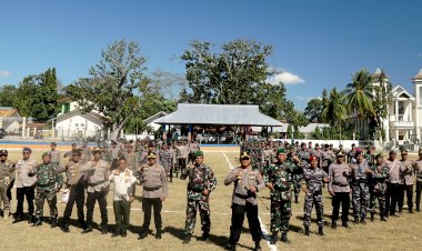 Kapolres Rote Ndao Pimpin Apel Gelar Pasukan Pengamanan El Tari Memorial Cup (ETMC) XXXII 2023 di Stadion Christian Nehemia Dillak