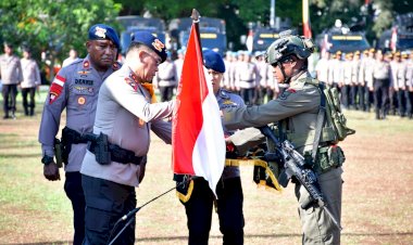 Kapolda NTT Pimpin Upacara Penyambutan 104 Anggota Brimob Polda NTT Pasca Operasi Damai Cartenz di Papua
