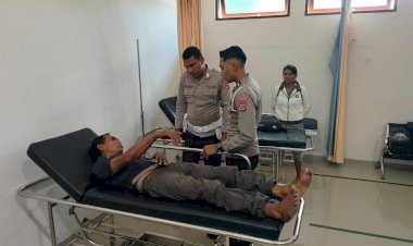 Tidak Mampu Melewati Tanjakan Feopopi 1 Unit Dump Truck Jatuh Ke Jurang