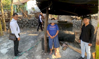 Satuan Reskrim,Mengamankan Sopi Dan Alat Penyulingan Ke Polres Rote Ndao