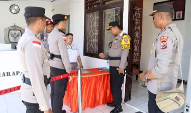 Tahap Pendaftaran Hari Terakhir, Kapolres Cek Personel dan Sistem Pengamanan di Kantor KPUD