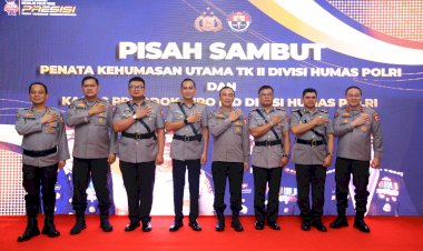 Irjen Sandi Pimpin Sertijab PJU Baru Humas Polri