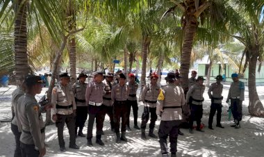17 Personel Polres Rote Ndao Menyeberangi Pulau Untuk Pam Kampanye Pilkada Serentak 2024