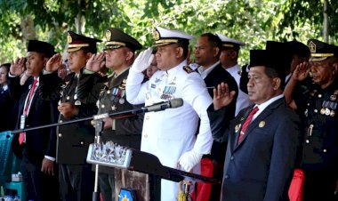 Kapolres Rote Ndao AKBP Mardiono,S.ST.,M.K.P Mengikuti Upacara Memperingati Hari Pahlawan Dengan Tema