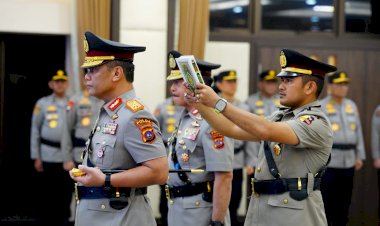 Kapolri Pimpin Sertijab Kapolda Sumbar Irjen Pol Dr. Gatot Tri Suryanta