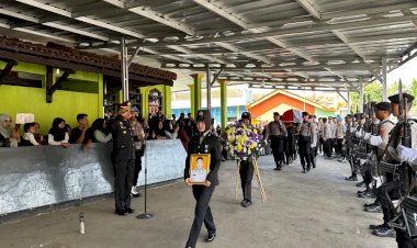 Kapolri Berikan Kenaikan Pangkat Anumerta Kepada Bripka Andithya