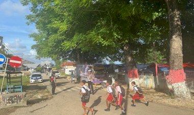 Kasat Lantas Polres Rote Ndao : Jadikan Jalan Raya Menjadi Aman Bagi Semua Orang Disaat Berkendara