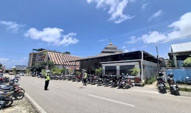 Pengamanan Sholat Jumat, Salah Satu Wujud Polri Hadir di Tengah Masyarakat