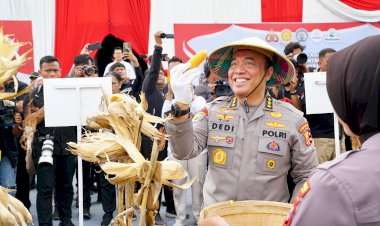 Irwasum Polri Pimpin Panen Jagung Serentak di Madiun, Wujudkan Astacita