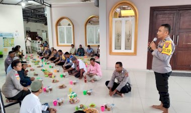 Polsek Lobalain Menggelar Buka Puasa   Bersama Di Mesjid Al Ikwan Baa