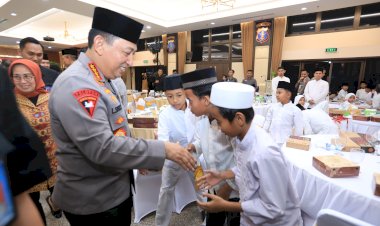 Berbagi Takjil dan Buka Puasa Bersama, Kapolri Perkuat Sinergi dengan Media dan Masyarakat