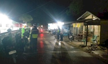 Pengamanan Sholat Tarawih Oleh Personel Sat Lantas  Polres Rote Ndao