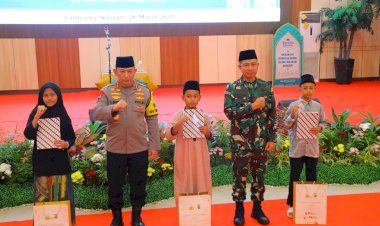 Perkuat Silaturahmi, Kapolri-Panglima TNI Hadiri Safari Ramadhan di Polda Lampung