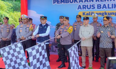 Polri Lepas Flag Off One Way Nasional Arus Balik Lebaran 2025 di KM 414 Sampai KM 70 Hari Ini
