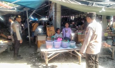 Kapolsek RBD : Personel Polsek RBD Lakukan Pengamanan Pada Pasar Tudameda Untuk Cegah Aksi Premanisme