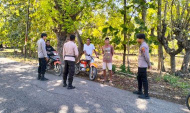 Patroli KRYD Dan Sosialisasi Cegah Aksi Premanisme Oleh Personel Polsek Rote Barat Daya Bagi Masyarakat