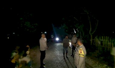 Patroli Malam Personel Polsek Rote Timur Untuk Jaga Kenyamanan Warga