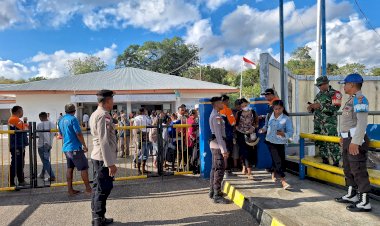 Pengamanan Ketat Dilakukan Oleh Personel Polsek Pantaibaru Diarea Pelabuhan Pantaibaru