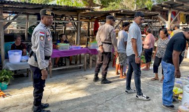 Patroli Pencegahan  Potensi Pidana  Oleh Personel Polsek Rote Tengah Pada Pasar Siomeda