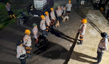 Tim K9 yang Dikerahkan oleh  Kapolda NTT Telah Tiba di Kecamatan Mauponggo, Kabupaten Nagekeo untuk Membantu Pencarian Korban yang Hilang Akibat Banjir Bandang