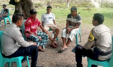 Cegah Penyebaran Berita Hoaks, Bhabinkamtibmas Polsek Rote Tengah Tingkatkan Sambang