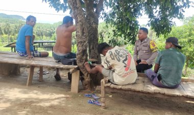 Bhabinkamtibmas Polsek Lobalain  Sambangi Warga Jaga Kemitraan