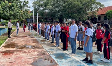 Cegah Tawuran Antar Pelajar, Personel Polsek Rote Barat  Beri Pembinaan  Bagi 112 Siswa