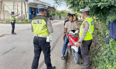 Satuan Lalu Lintas Polres Rote Ndao Intensifkan Patroli Untuk Edukasi Kamseltibcarlantas