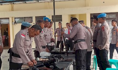 Wakapolres Sidak Senjata Api Organik Polres Rote, Cegah Lahgun Senpi
