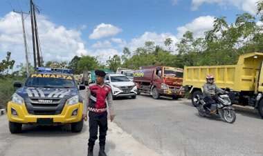Satuan Samapta Polres Rote Ndao Lakukan Pengamanan Pada SPBU Untuk Jaga Kamtibmas Tetap Kondusif