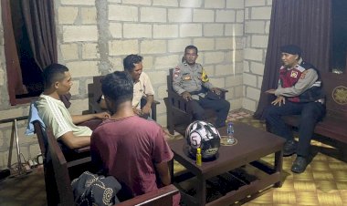 Sambangi Warga, Personel Polsek Rote Tengah Ajak Warga Jaga Kamtibmas Tetap Kondusif