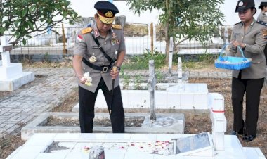 Polda NTT Gelar Upacara Ziarah Tabur Bunga di TMP Dharma Loka, Wujud Penghormatan kepada Jasa Para Pahlawan Jelang Hari Bhayangkara ke-80