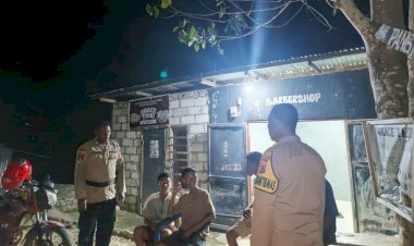 Wujudkan Rasa Aman Bagi Masyarakat, Polsek Rote Tengah Lakukan Patroli Malam