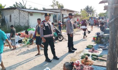 Patroli di Pasar Oele, Polsek Rote Selatan Pastikan Keamanan Masyarakat