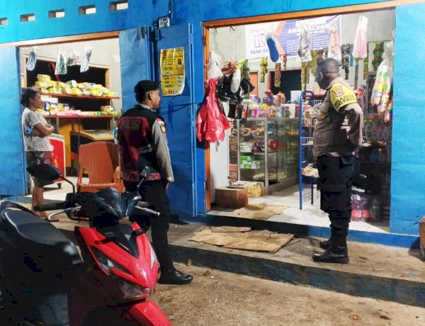 Patroli Ronda Presisi Polsek Rote  Selatan, Pastikan Keamanan Masyarakat di Malam Hari