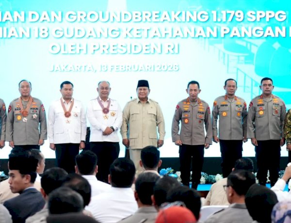 PRESIDEN PRABOWO ANUGERAHKAN BINTANG JASA DAN SATYALANCANA WIRA KARYA KEPADA PENGGERAK MBG DAN RANTAI PASOK SPPG POLRI