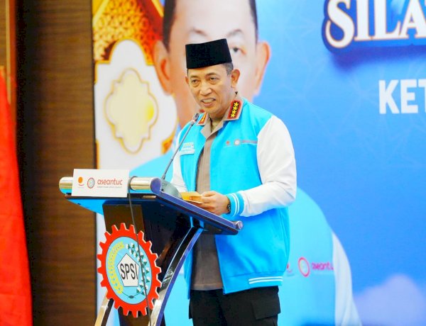 Kapolri Ajak Buruh Bersatu Wujudkan Indonesia Emas 2045
