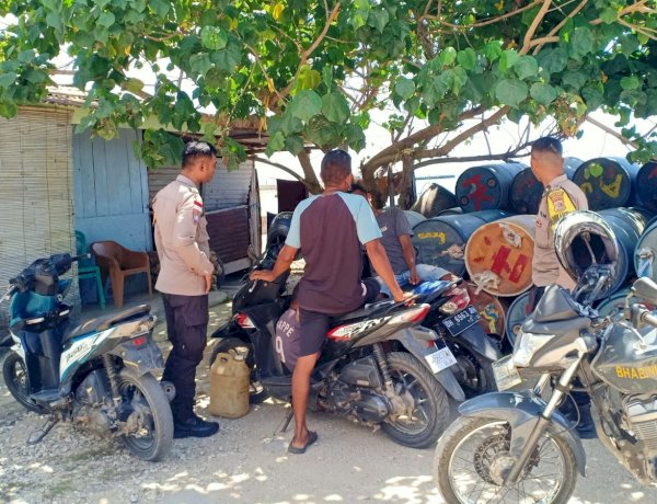 Antisipasi  Kriminalitas,  Personel Polsek Lobalain Tingkatkan  Patroli Dialogis