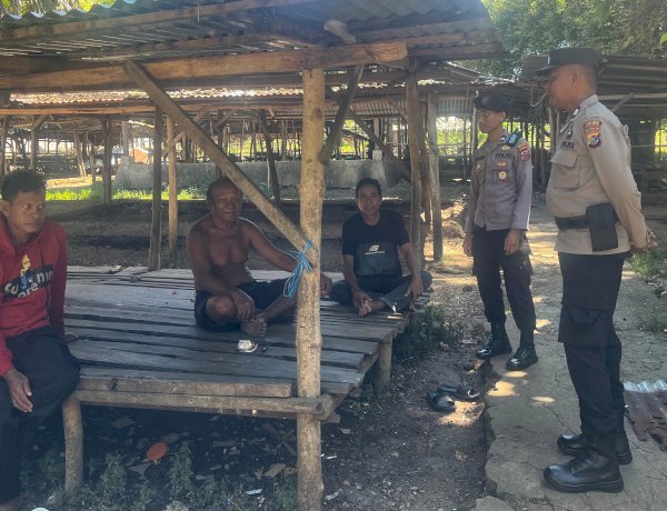 Patroli Dialogis Polsek Rote Barat Daya, Ajak Warga Peduli Kamtibmas