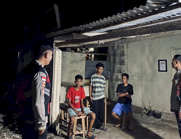 Patroli Malam Personel Polsek Rote Selatan, Upaya Untuk Cegah Curat Curas dan Curanmor
