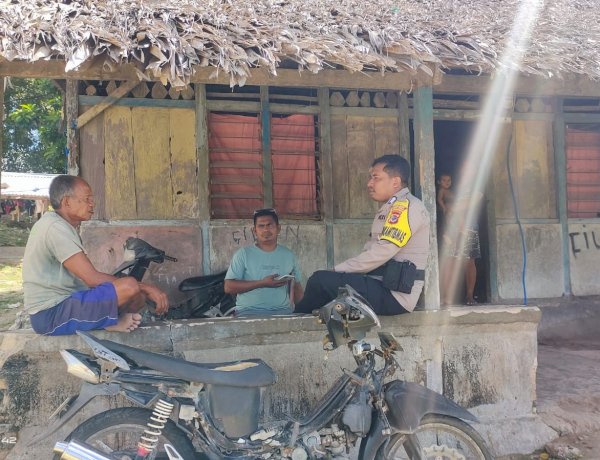 Bhabinkamtibmas Polsek Lobalain  Sambangi Warga, Jaga Kemitraan Dengan Warga Binaan