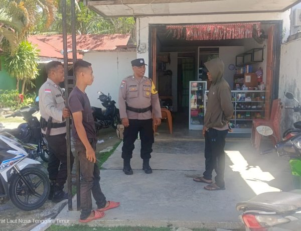 Patroli Dialogis Personel Polsek Rote Barat Laut  Untuk Jaga Kamtibmas Tetap Kondusif
